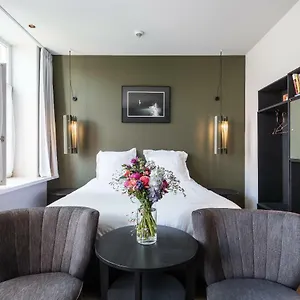 Zakske13 - Design Boutique In Centre (adults Only) Bed & Breakfast