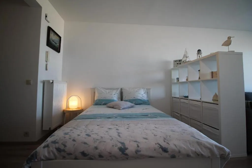ברוז' Huswell - Beach Studio With Balcony & Sea View
